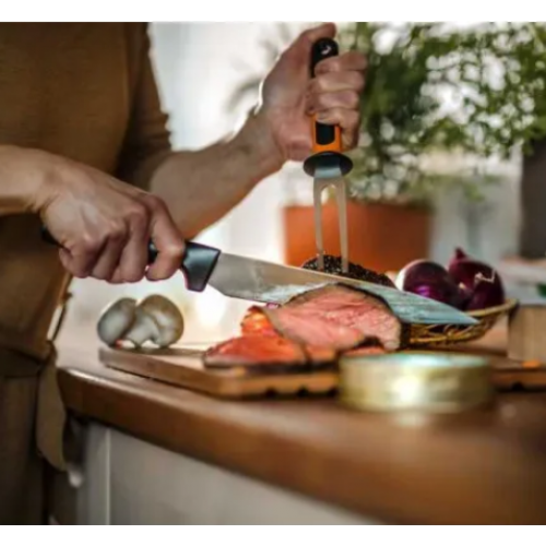 Нож для мяса Fiskars Functional Form 1057539 (240мм)
